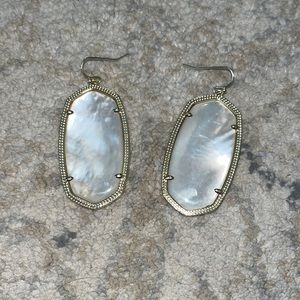 Kendra Scott Elle Drop Earrings Ivory Pearl